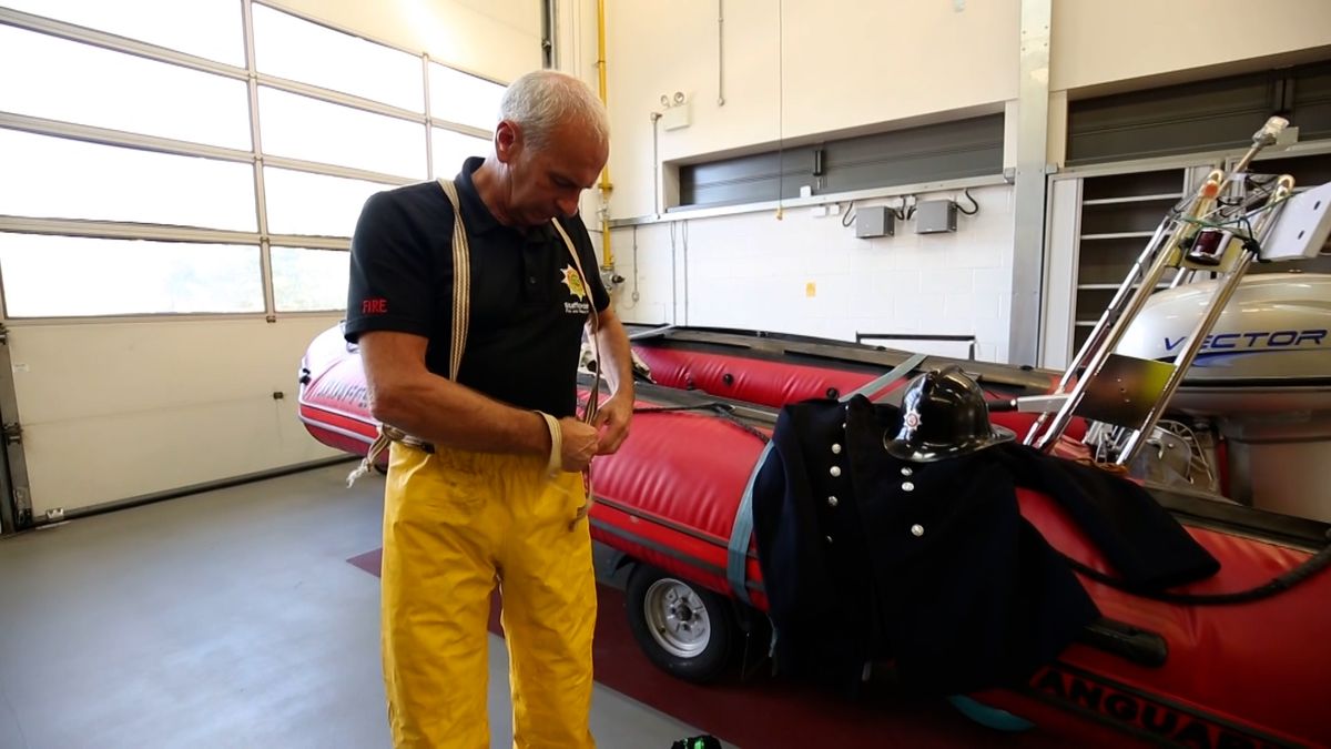 Nejdéle sloužící britský hasič zachraňoval životy půlstoletí